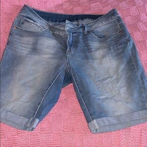 Long Shorts, Size 12